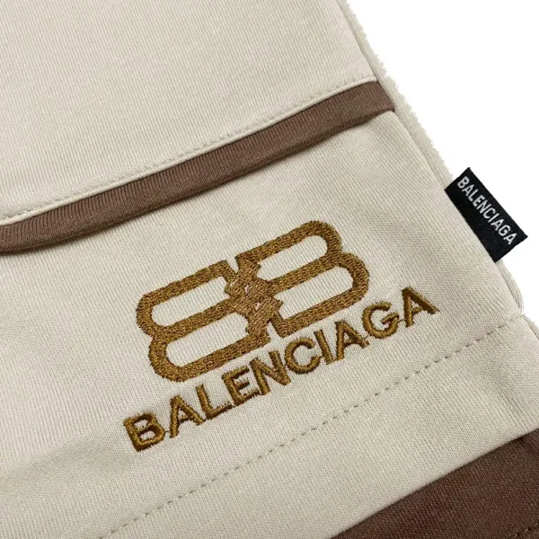 【2026】【BALENCIAGA  公式旗艦店】 バレンシアガ   ショートパンツ  ご好評に付き再入荷！