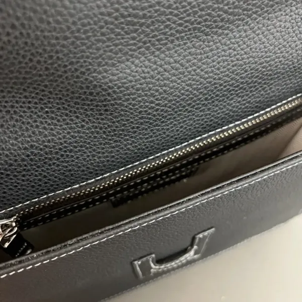 【2026】【HERMES 公式旗艦店】エルメス クラッチバッグ 当日出荷 好評に付き再入荷!26*17CM 【2026】【HERMES 公式旗艦店】エルメス クラッチバッグ 当日出荷 好評に付き再入荷!26*17CM