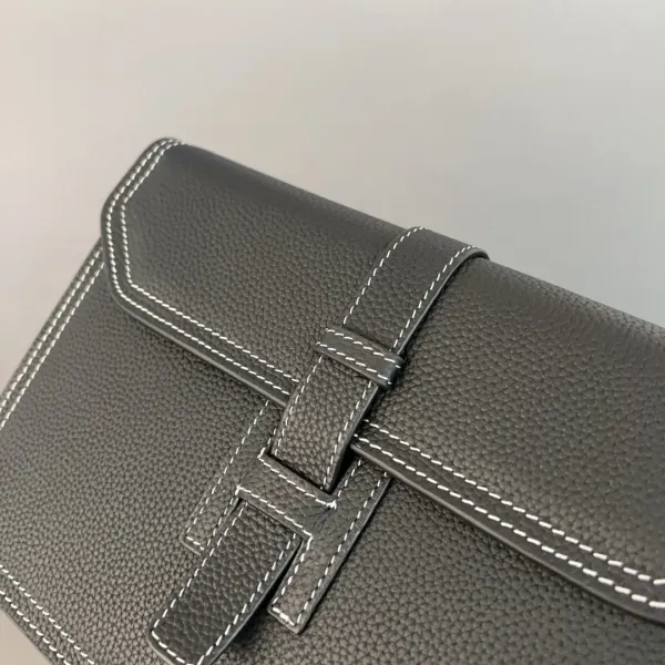 【2026】【HERMES 公式旗艦店】エルメス クラッチバッグ 当日出荷 好評に付き再入荷!26*17CM 【2026】【HERMES 公式旗艦店】エルメス クラッチバッグ 当日出荷 好評に付き再入荷!26*17CM