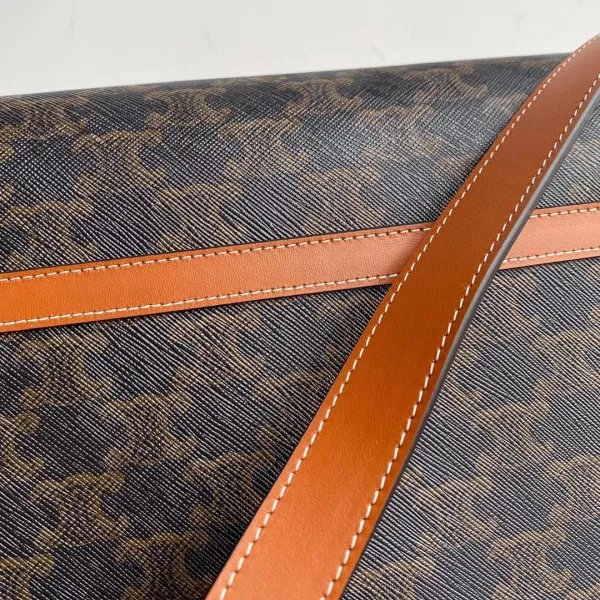 【2026】【CELINE 公式 旗艦店】セリーヌ ショルダーバッグ 出荷 好評に付き再入荷!31*24*9CM 【2026】【CELINE 公式 旗艦店】セリーヌ ショルダーバッグ 出荷 好評に付き再入荷!31*24*9CM