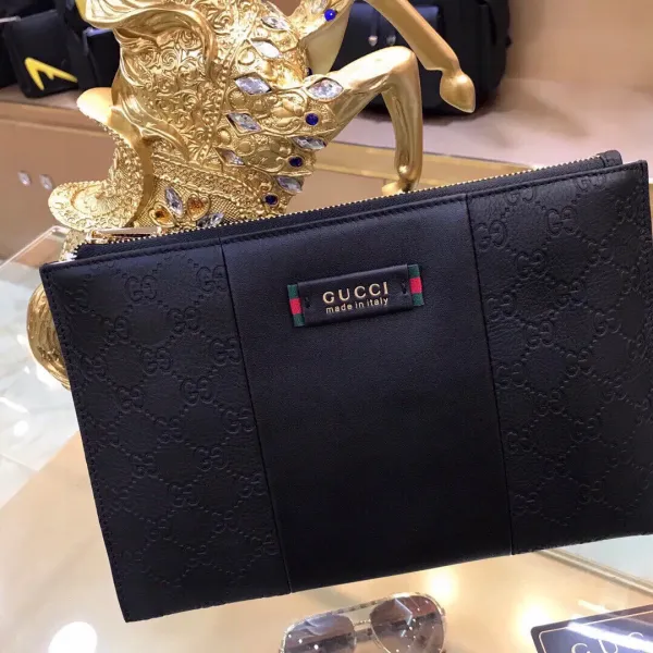【2026】【GUCCI 公式 旗艦店】クッチ  クラッチバッグ 当日出荷 好評に付き再入荷！29*19CM