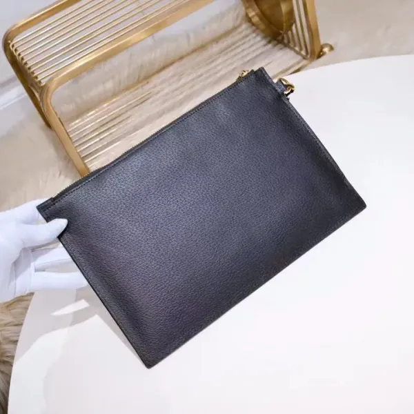 【2026】【GUCCI 公式 旗艦店】クッチ クラッチバッグ 当日出荷 好評に付き再入荷!28*20CM 【2026】【GUCCI 公式 旗艦店】クッチ クラッチバッグ 当日出荷 好評に付き再入荷!28*20CM