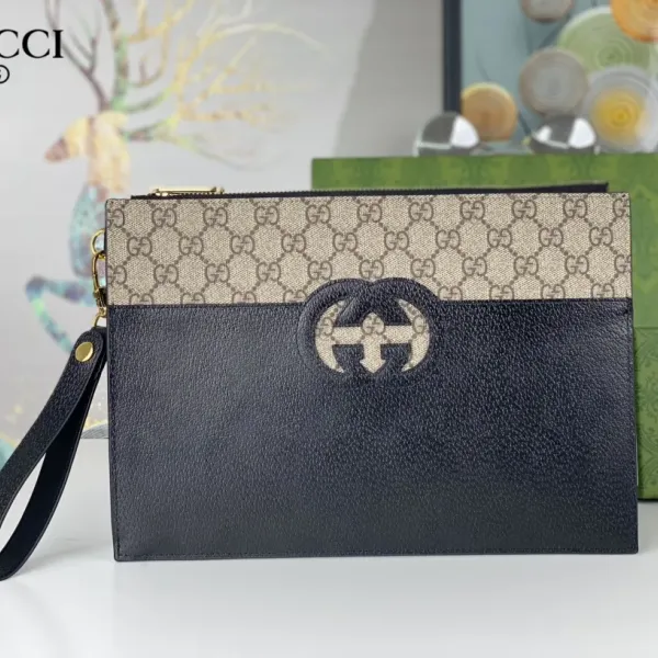 【2026】【GUCCI 公式 旗艦店】クッチ  クラッチバッグ 当日出荷 好評に付き再入荷！30.5*21*1.5CM