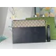【2026】【GUCCI 公式 旗艦店】クッチ  クラッチバッグ 当日出荷 好評に付き再入荷！30.5*21*1.5CM