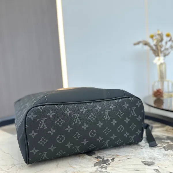 【2026】【 LOUIS VUITTON公式 旗艦店】ルイヴィトン   リュックサック   当日出荷 好評に付き再入荷！32*42CM