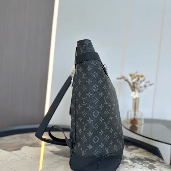 【2026】【 LOUIS VUITTON公式 旗艦店】ルイヴィトン   リュックサック   当日出荷 好評に付き再入荷！32*42CM