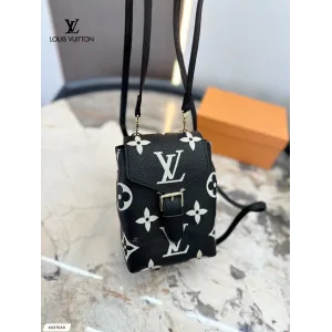 【2026】【 LOUIS VUITTON公式 旗艦店】ルイヴィトン   リュックサック   当日出荷 好評に付き再入荷！14*19CM