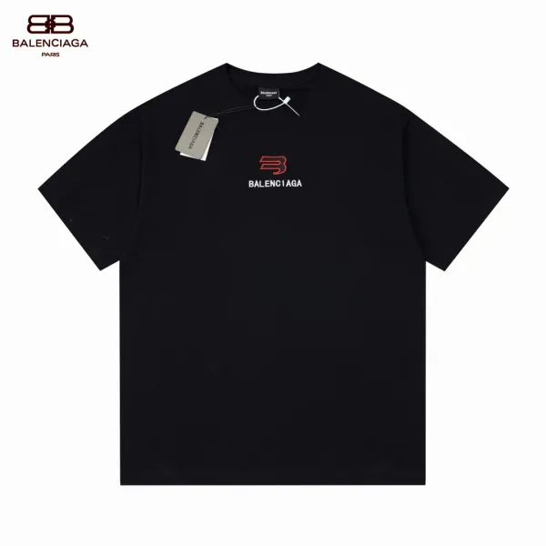 【2026】【BALENCIAGA 公式旗艦店】 バレンシアガ Tシャツご好評に付き再入荷! 【2026】【BALENCIAGA 公式旗艦店】 バレンシアガ Tシャツご好評に付き再入荷!