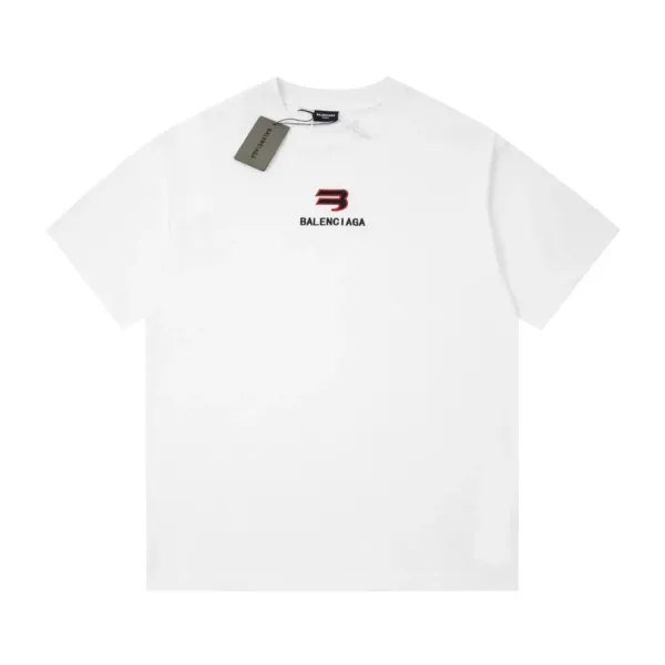 【2026】【BALENCIAGA 公式旗艦店】 バレンシアガ Tシャツご好評に付き再入荷! 【2026】【BALENCIAGA 公式旗艦店】 バレンシアガ Tシャツご好評に付き再入荷!