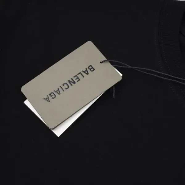 【2026】【BALENCIAGA 公式旗艦店】 バレンシアガ Tシャツご好評に付き再入荷! 【2026】【BALENCIAGA 公式旗艦店】 バレンシアガ Tシャツご好評に付き再入荷!
