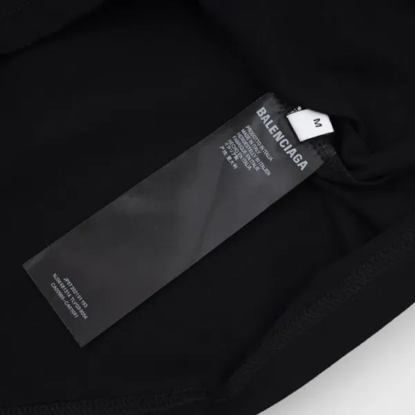 【2026】【BALENCIAGA 公式旗艦店】 バレンシアガ Tシャツご好評に付き再入荷! 【2026】【BALENCIAGA 公式旗艦店】 バレンシアガ Tシャツご好評に付き再入荷!