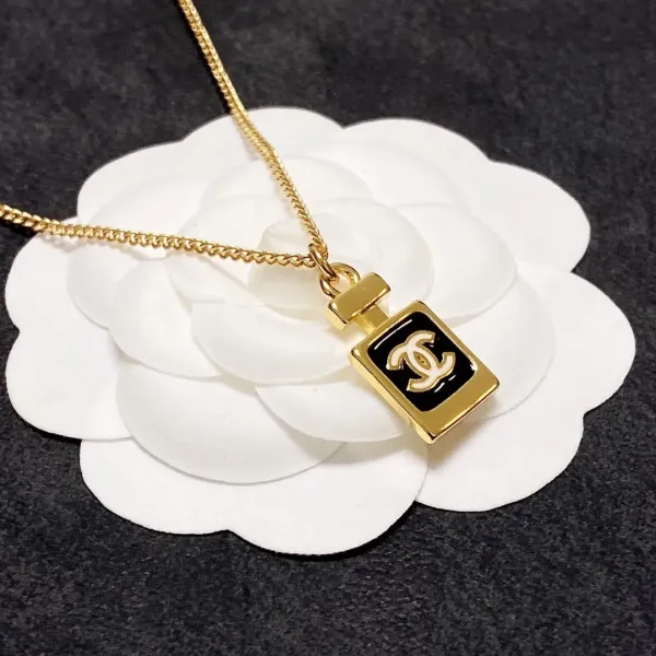 【2026】【CHANEL】ネックレス、新しいネックレス万能シンプルファッションオーナメント 【2026】【CHANEL】ネックレス、新しいネックレス万能シンプルファッションオーナメント