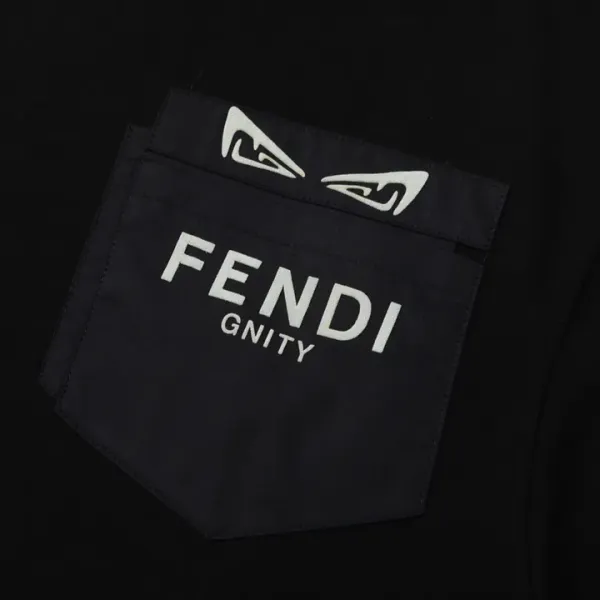 【2026】【FENDI  公式旗艦店】フェンディ Tシャツ ご好評に付き再入荷！