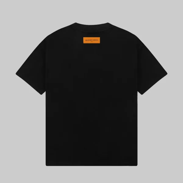 【2026】【LOUIS VUITTON 公式旗艦店】ルイヴィトン Tシャツ ご好評に付き再入荷! 【2026】【LOUIS VUITTON 公式旗艦店】ルイヴィトン Tシャツ ご好評に付き再入荷!