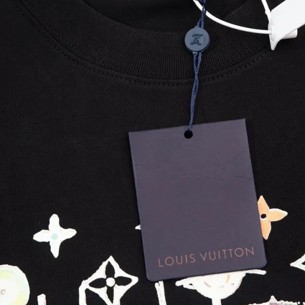 【2026】【LOUIS VUITTON 公式旗艦店】ルイヴィトン Tシャツ ご好評に付き再入荷! 【2026】【LOUIS VUITTON 公式旗艦店】ルイヴィトン Tシャツ ご好評に付き再入荷!