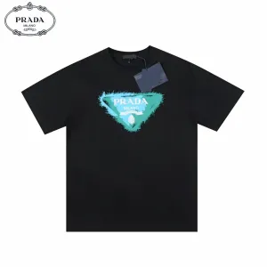 【2026】【PRADA 公式旗艦店】プラダ Tシャツご好評に付き再入荷! 【2026】【PRADA 公式旗艦店】プラダ Tシャツご好評に付き再入荷!