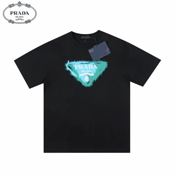 【2026】【PRADA 公式旗艦店】プラダ Tシャツご好評に付き再入荷! 【2026】【PRADA 公式旗艦店】プラダ Tシャツご好評に付き再入荷!