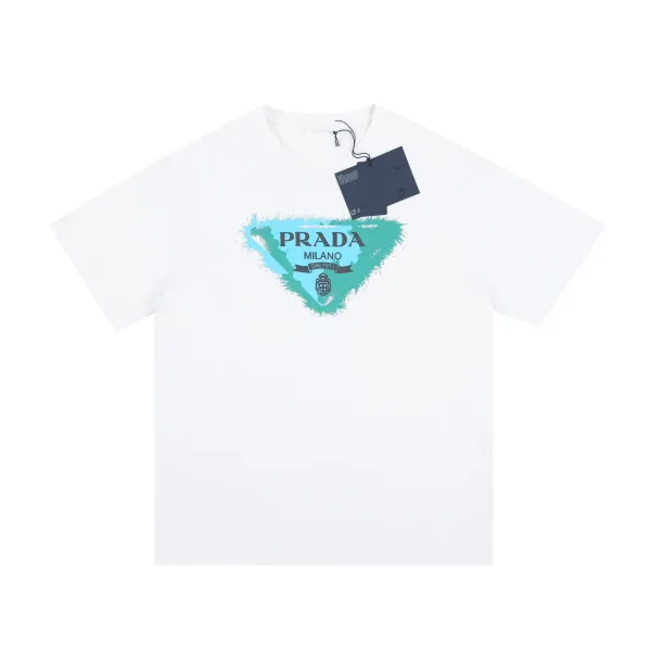 【2026】【PRADA 公式旗艦店】プラダ Tシャツご好評に付き再入荷! 【2026】【PRADA 公式旗艦店】プラダ Tシャツご好評に付き再入荷!