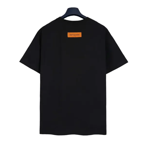 【2026】【LOUIS VUITTON 公式旗艦店】ルイヴィトン Tシャツご好評に付き再入荷! 【2026】【LOUIS VUITTON 公式旗艦店】ルイヴィトン Tシャツご好評に付き再入荷!