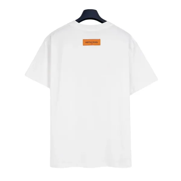 【2026】【LOUIS VUITTON 公式旗艦店】ルイヴィトン Tシャツご好評に付き再入荷! 【2026】【LOUIS VUITTON 公式旗艦店】ルイヴィトン Tシャツご好評に付き再入荷!