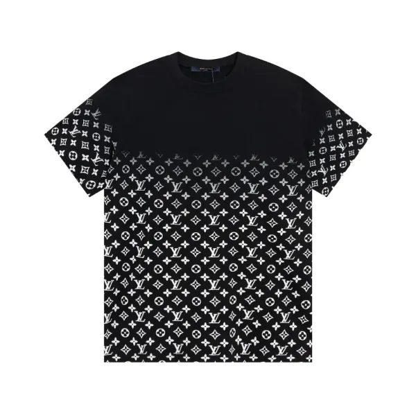 【2026】【LOUIS VUITTON 公式旗艦店】ルイヴィトン Tシャツご好評に付き再入荷! 【2026】【LOUIS VUITTON 公式旗艦店】ルイヴィトン Tシャツご好評に付き再入荷!