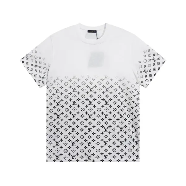 【2026】【LOUIS VUITTON 公式旗艦店】ルイヴィトン Tシャツご好評に付き再入荷! 【2026】【LOUIS VUITTON 公式旗艦店】ルイヴィトン Tシャツご好評に付き再入荷!