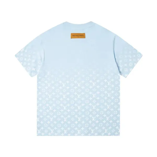 【2026】【LOUIS VUITTON 公式旗艦店】ルイヴィトン Tシャツご好評に付き再入荷! 【2026】【LOUIS VUITTON 公式旗艦店】ルイヴィトン Tシャツご好評に付き再入荷!