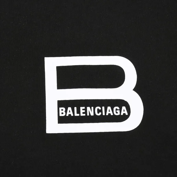 【2026】【 BALENCIAGA 公式旗艦店】バレンシアガ Tシャツご好評に付き再入荷! 【2026】【 BALENCIAGA 公式旗艦店】バレンシアガ Tシャツご好評に付き再入荷!