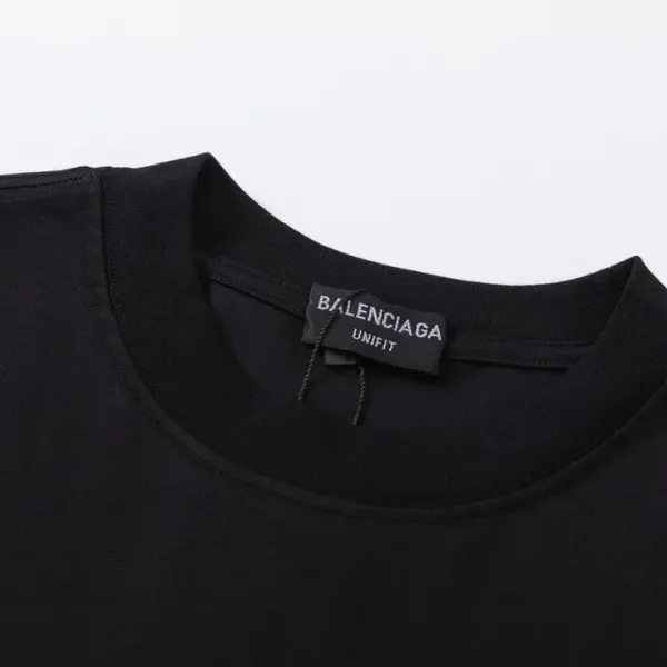 【2026】【 BALENCIAGA 公式旗艦店】バレンシアガ Tシャツご好評に付き再入荷! 【2026】【 BALENCIAGA 公式旗艦店】バレンシアガ Tシャツご好評に付き再入荷!
