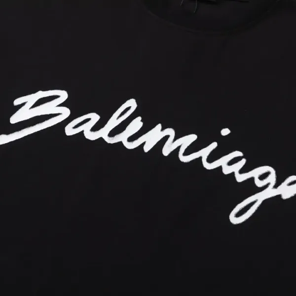 【2026】【 BALENCIAGA 公式旗艦店】バレンシアガ Tシャツご好評に付き再入荷! 【2026】【 BALENCIAGA 公式旗艦店】バレンシアガ Tシャツご好評に付き再入荷!