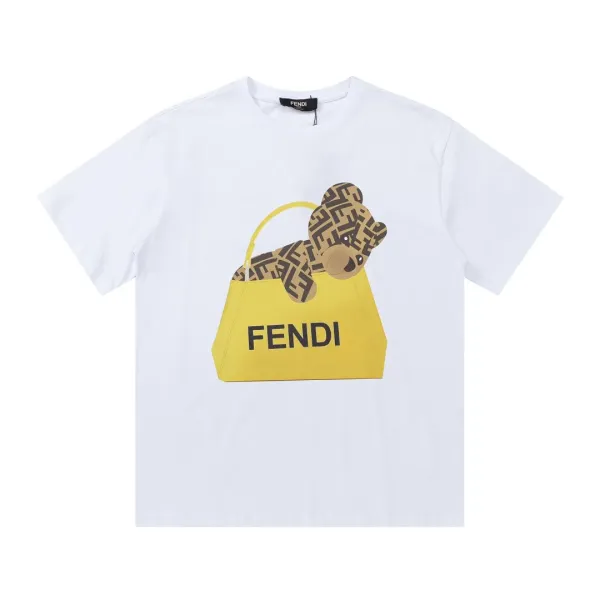【2026】【FENDI 公式旗艦店】フェンディ Tシャツご好評に付き再入荷! 【2026】【FENDI 公式旗艦店】フェンディ Tシャツご好評に付き再入荷!