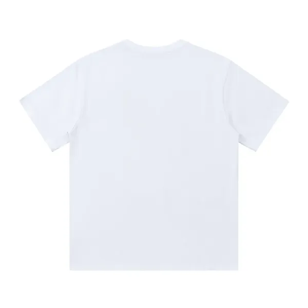 【2026】【FENDI 公式旗艦店】フェンディ Tシャツご好評に付き再入荷! 【2026】【FENDI 公式旗艦店】フェンディ Tシャツご好評に付き再入荷!
