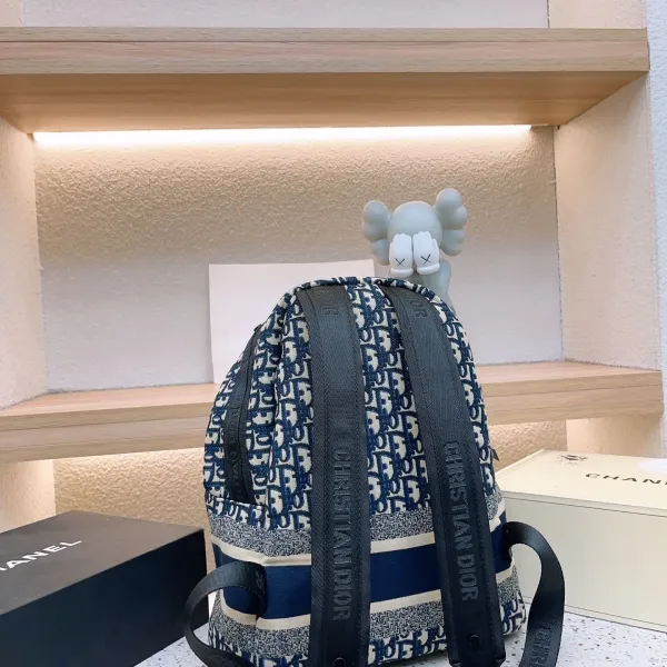 【2026】【DIOR 公式 旗艦店】ディオール リュックサック 当日出荷 好評に付き再入荷!32*13*41CM 【2026】【DIOR 公式 旗艦店】ディオール リュックサック 当日出荷 好評に付き再入荷!32*13*41CM