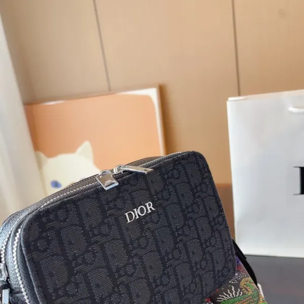 【2026】【DIOR  公式 旗艦店】ディオール   ショルダーバッグ 当日出荷 好評に付き再入荷！32*13*41CM