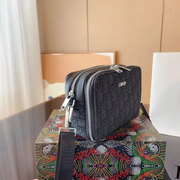 【2026】【DIOR  公式 旗艦店】ディオール   ショルダーバッグ 当日出荷 好評に付き再入荷！32*13*41CM