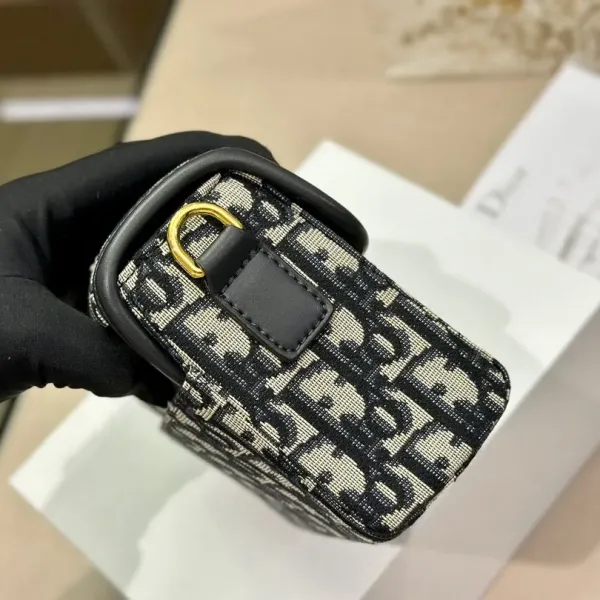 【2026】【DIOR 公式 旗艦店】ディオール ショルダーバッグ 当日出荷 好評に付き再入荷!19*14.5CM 【2026】【DIOR 公式 旗艦店】ディオール ショルダーバッグ 当日出荷 好評に付き再入荷!19*14.5CM