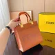 【2026】【FENDI 公式 旗艦店】 フェンディ ショルダーバッグ 当日出荷 好評に付き再入荷!23*11*22CM 【2026】【FENDI 公式 旗艦店】 フェンディ ショルダーバッグ 当日出荷 好評に付き再入荷!23*11*22CM