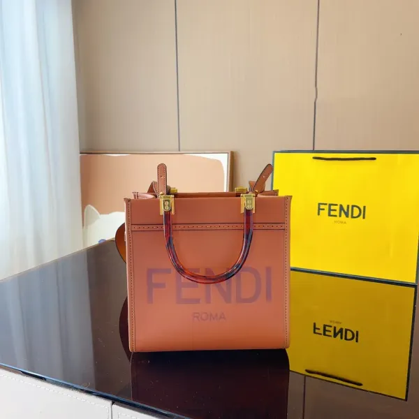 【2026】【FENDI 公式 旗艦店】 フェンディ ショルダーバッグ 当日出荷 好評に付き再入荷!23*11*22CM 【2026】【FENDI 公式 旗艦店】 フェンディ ショルダーバッグ 当日出荷 好評に付き再入荷!23*11*22CM