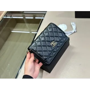 【2026】【CHANEL 公式 旗艦店】シャネル ショルダーバッグ 当日出荷 好評に付き再入荷!19*12CM 【2026】【CHANEL 公式 旗艦店】シャネル ショルダーバッグ 当日出荷 好評に付き再入荷!19*12CM
