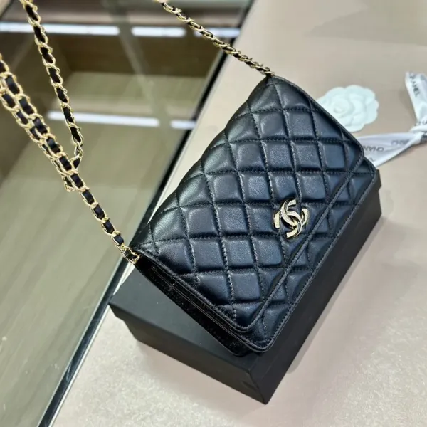 【2026】【CHANEL 公式 旗艦店】シャネル ショルダーバッグ 当日出荷 好評に付き再入荷!19*12CM 【2026】【CHANEL 公式 旗艦店】シャネル ショルダーバッグ 当日出荷 好評に付き再入荷!19*12CM