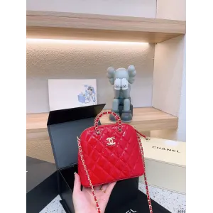 【2026】【CHANEL 公式 旗艦店】シャネル ショルダーバッグ 当日出荷 好評に付き再入荷!21*17CM 【2026】【CHANEL 公式 旗艦店】シャネル ショルダーバッグ 当日出荷 好評に付き再入荷!21*17CM