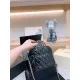 【2026】【CHANEL  公式 旗艦店】シャネル   ショルダーバッグ  当日出荷 好評に付き再入荷！21*17CM