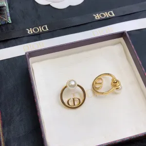 【2026】【DIOR】 ディオール ファッションスタイルのイヤリング 【2026】【DIOR】 ディオール ファッションスタイルのイヤリング