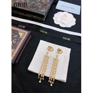 【2026】【DIOR】 ディオール  ファッションスタイルのイヤリング