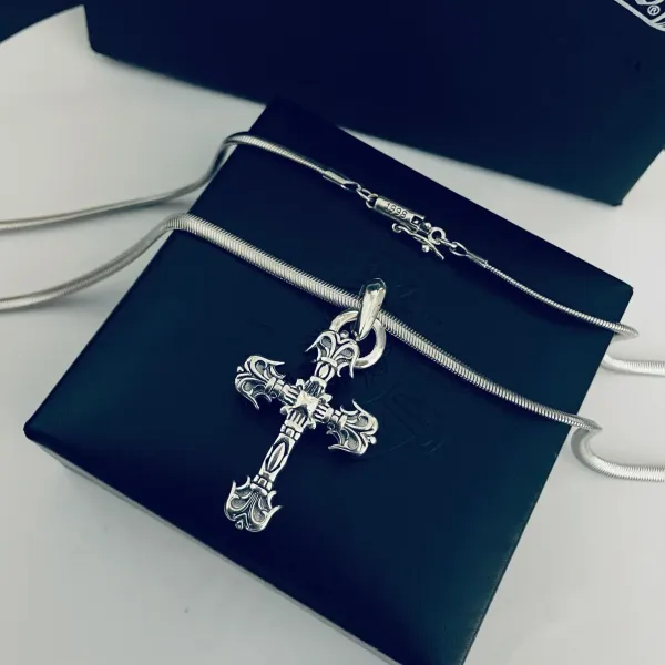 【2026】【CHROME HEARTS】クロムハーツ、新しいネックレス万能シンプルファッションオーナメント 【2026】【CHROME HEARTS】クロムハーツ、新しいネックレス万能シンプルファッションオーナメント