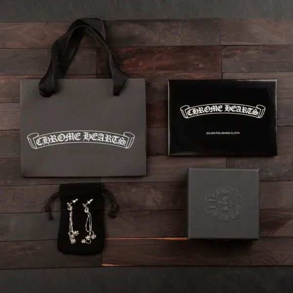 【2026】【CHROME HEARTS】 クロムハーツ ファッションスタイルのイヤリング 【2026】【CHROME HEARTS】 クロムハーツ ファッションスタイルのイヤリング