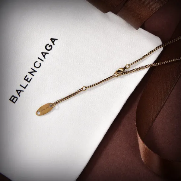 【2026】【BALENCIAGA】バレンシアガ 、新しいネックレス万能シンプルファッションオーナメント 【2026】【BALENCIAGA】バレンシアガ 、新しいネックレス万能シンプルファッションオーナメント