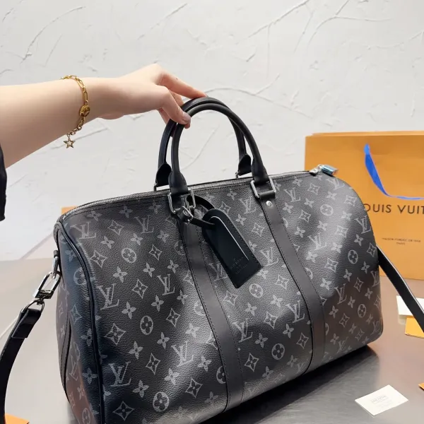 【2026】【 LOUIS VUITTON公式 旗艦店】ルイヴィトン    ハンドバッグ    当日出荷 好評に付き再入荷！45CM