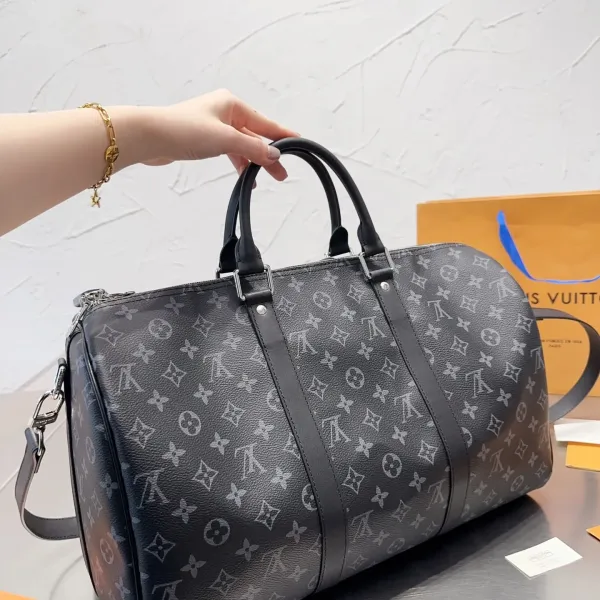 【2026】【 LOUIS VUITTON公式 旗艦店】ルイヴィトン    ハンドバッグ    当日出荷 好評に付き再入荷！45CM