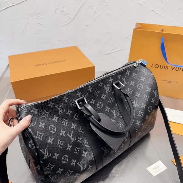 【2026】【 LOUIS VUITTON公式 旗艦店】ルイヴィトン    ハンドバッグ    当日出荷 好評に付き再入荷！45CM